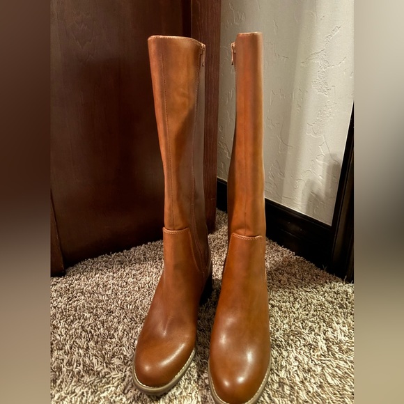 TARGET Camel Color Heeled Wide Calf Knee High Boots Size 8 NWOT - Picture 3 of 7